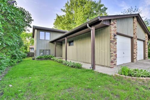 Minneapolis Home W/ Deck - 11 Mi. To Downtown