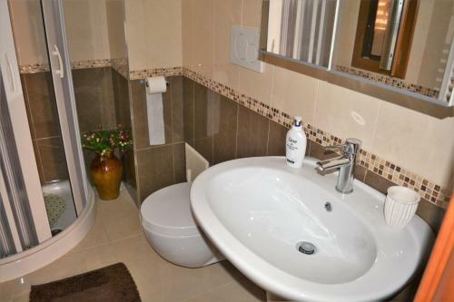 Hostal Via Roma 224
