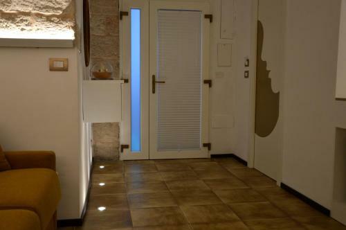 Hostal Gold White Exclusive House