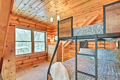 Modern Log Cabin With Rec Room, Steps To Lake!