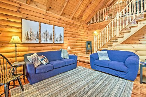 Modern Log Cabin With Rec Room, Steps To Lake!