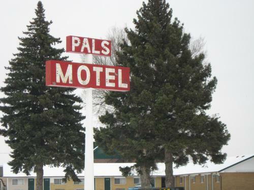 Pals Motel And Rv Park