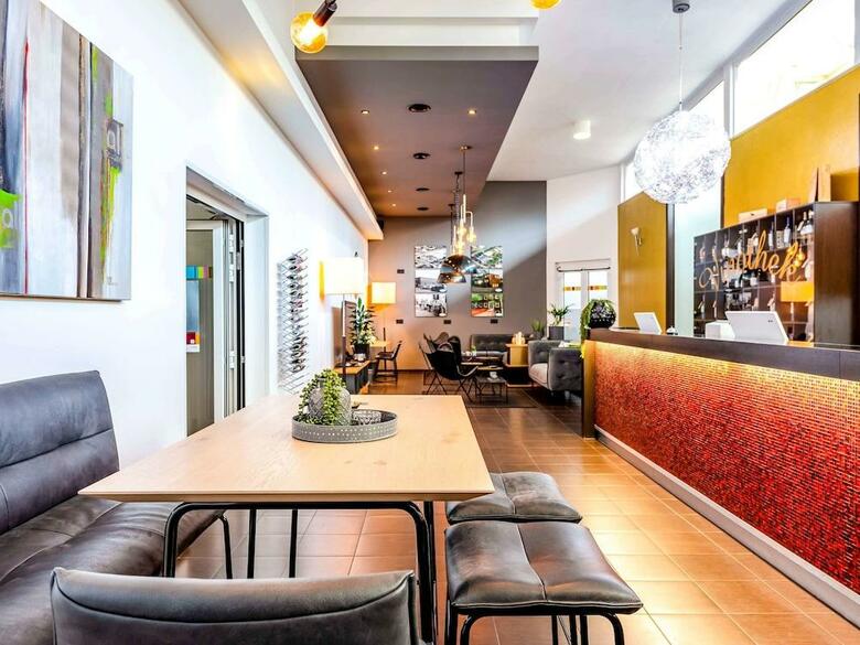 Sleepinroomz Boutique Hotel