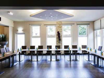 Sleepinroomz Boutique Hotel