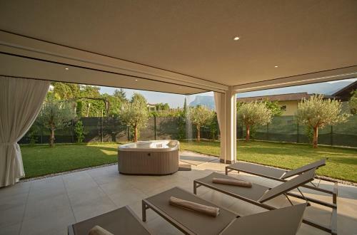 Penthouse & Garden - Luxury Apartment