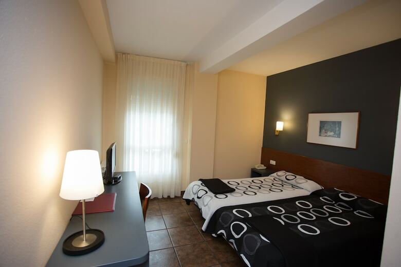 Hotel Yerri