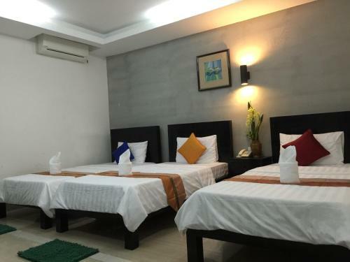 Hometown Hotel