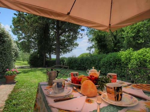 Cosy Farmhouse In Proceno With Swimming Pool