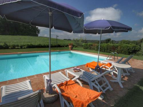 Cosy Farmhouse In Proceno With Swimming Pool