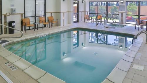 Hotel Courtyard Biloxi North/d'iberville