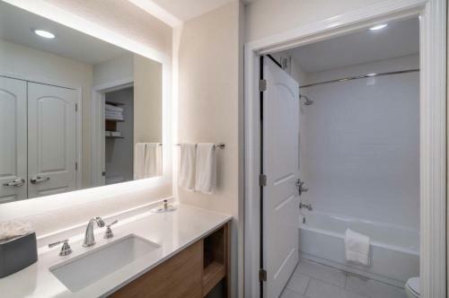 Staybridge Suites - Flowood - Nw Jackson, An Ihg Hotel