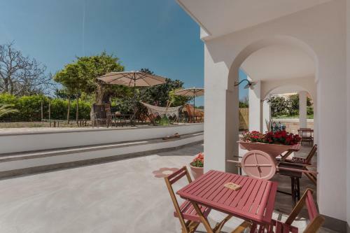 Hostal Calacala Rooms & Farm Experience
