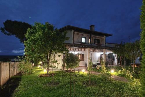 Vecchia Favola House