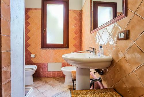 Hostal Nora Guesthouse Rooms And Villas