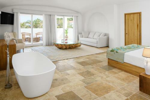 Sant Efis Hotel