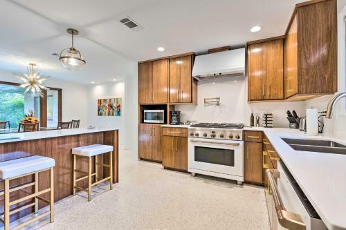Mid-century Dream Home Less Than Half-mile To Beach!