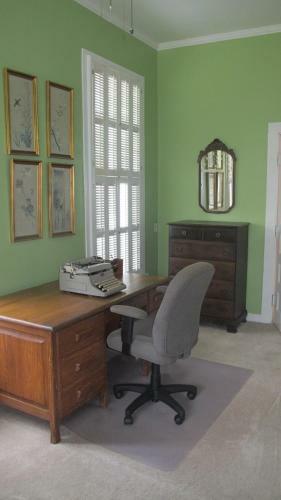 Mimi's Elegant Country Home