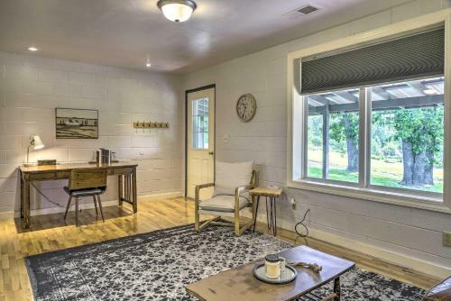 Quiet Country Home In Ava With Chic Interior!