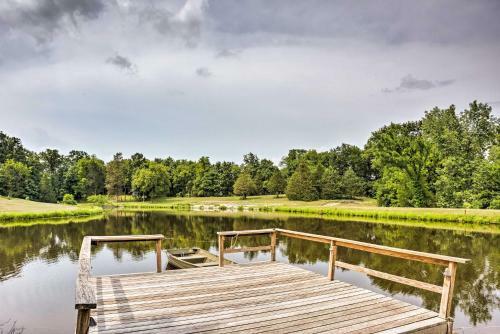 Apartamento Sunrise Suite On Farm With Pool, 9 Mi To Hermann!