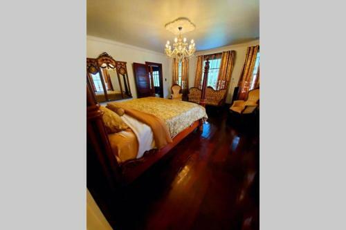 Restored Updated 1914 Historical Event And Wedding Venue