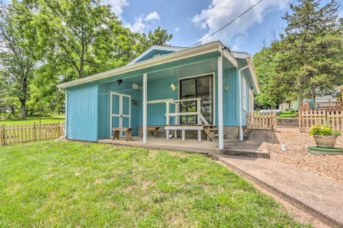 Cheerful Camdenton Cottage Steps To Lake!