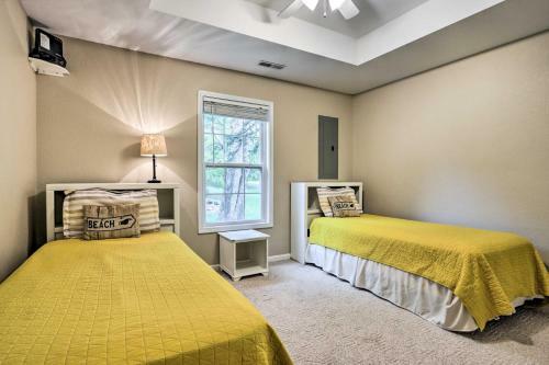 Lakefront Camdenton Home With Fire Pit And Grill!