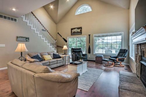 Lakefront Camdenton Home With Fire Pit And Grill!