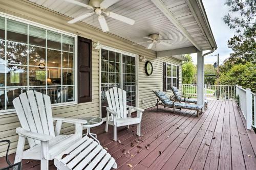 Lakefront Camdenton Home With Fire Pit And Grill!