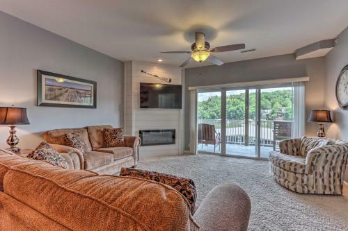 Apartamento Idyllic Camdenton Condo With Community Pool And Lake!