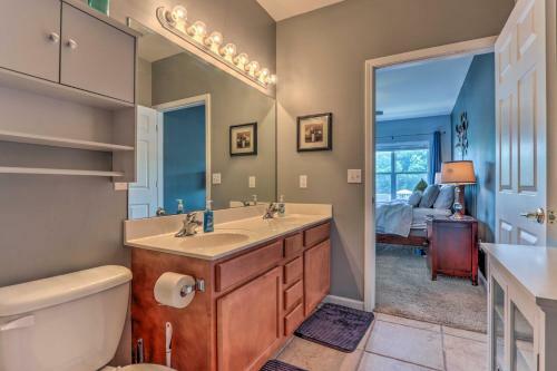 Apartamento Idyllic Camdenton Condo With Community Pool And Lake!