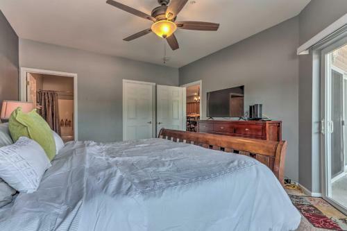 Apartamento Idyllic Camdenton Condo With Community Pool And Lake!