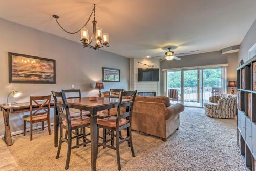 Apartamento Idyllic Camdenton Condo With Community Pool And Lake!
