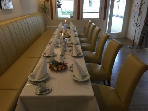 Hostal Pension Zum Lindeneck