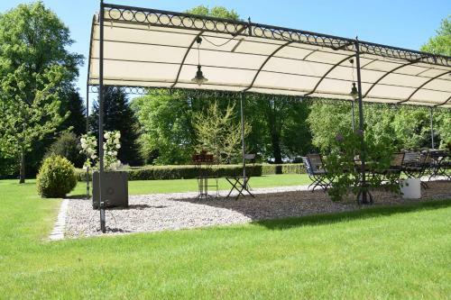 Hotel Gutshaus Volzrade B&B