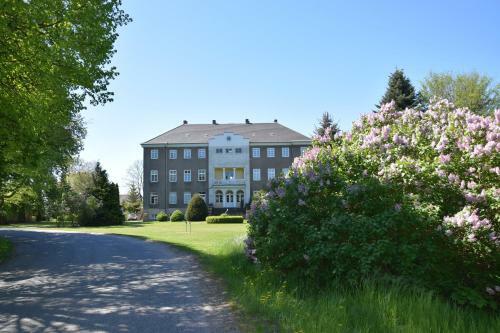 Hotel Gutshaus Volzrade B&B