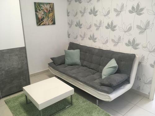 Sam Apartments