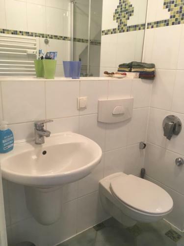 Sam Apartments