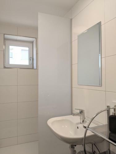 Hostal Renovierte Monteurzimmer In Ludwigshafen