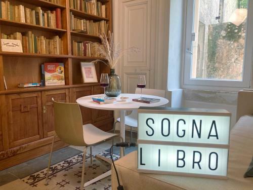 Sognalibro Bed And Books