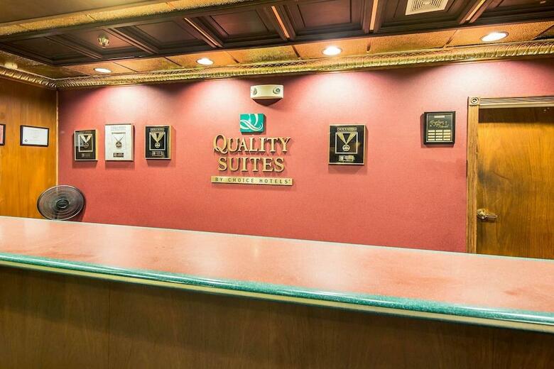 Hotel Quality Suites Historic Downtown