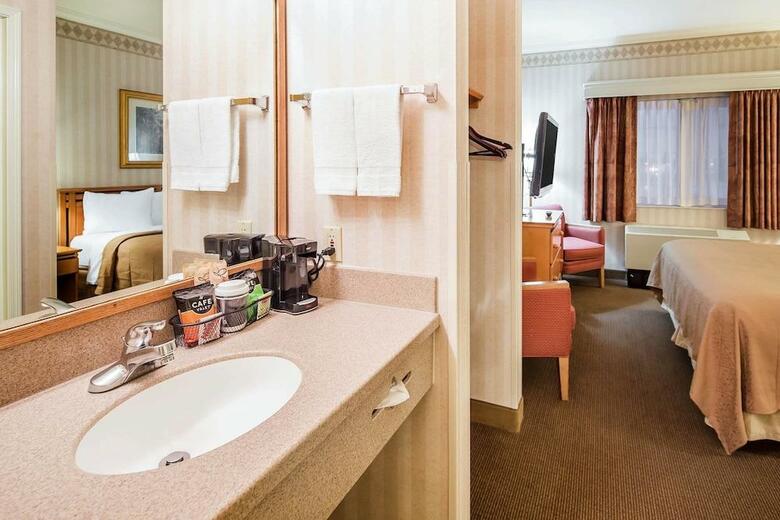 Hotel Quality Suites Historic Downtown