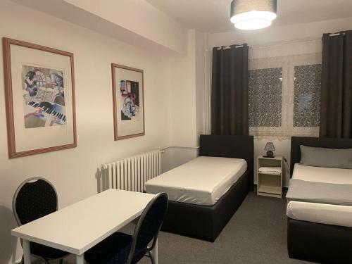 Hostal Pension - A2 Rothensee / Magdeburg