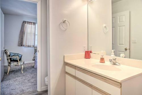 Apartamento Comfy Branson Escape In Holiday Hills Resort!