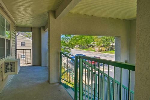 Apartamento Comfy Branson Escape In Holiday Hills Resort!