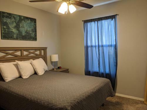 Apartamento Tranquil Two - This Is 2 Condo's Next To Each Other - Share The Patio - Pool!