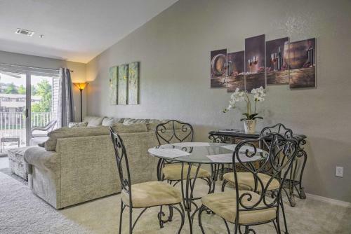 Apartamento Charming Branson Condo With Private Balcony!