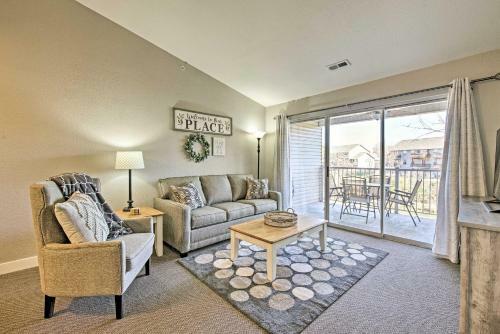 Apartamento Waterfront Branson Escape With Private Balcony!