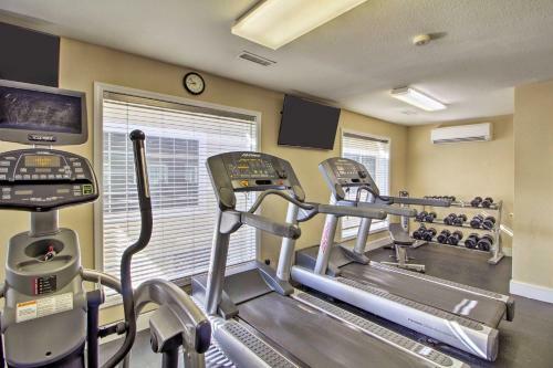 Apartamento Waterfront Branson Escape With Private Balcony!