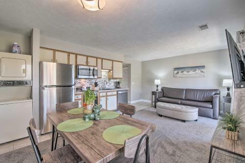 Apartamento Bright Branson Apt About 2 Mi To Moonshine Beach!