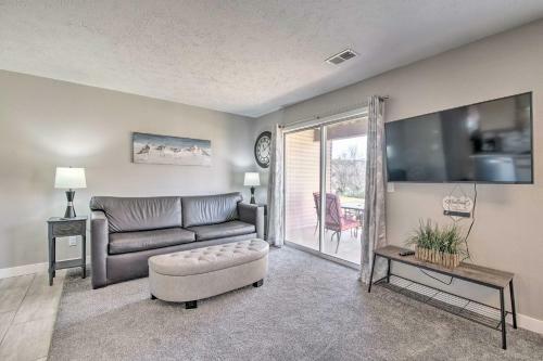 Apartamento Bright Branson Apt About 2 Mi To Moonshine Beach!